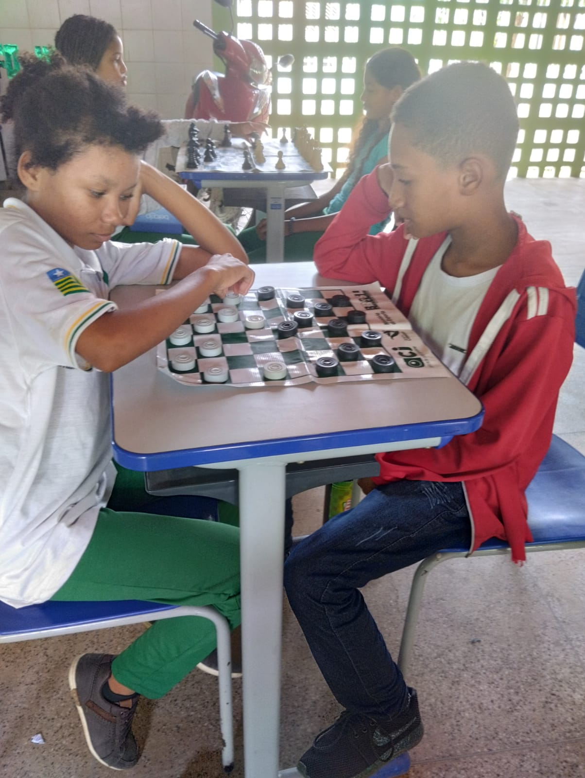 No RJ, estudantes da zona rural aprendem matemática em tabuleiros de xadrez  - Escolas Exponenciais