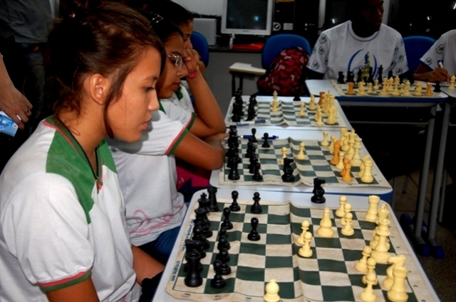 Estudante ipojucano pede ajuda para disputar mundial de xadrez na